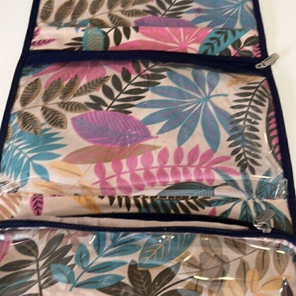 Travelon Navy Blue Trifold Three Compartments Hanging Toiletry Bag - Picture 7 of 14